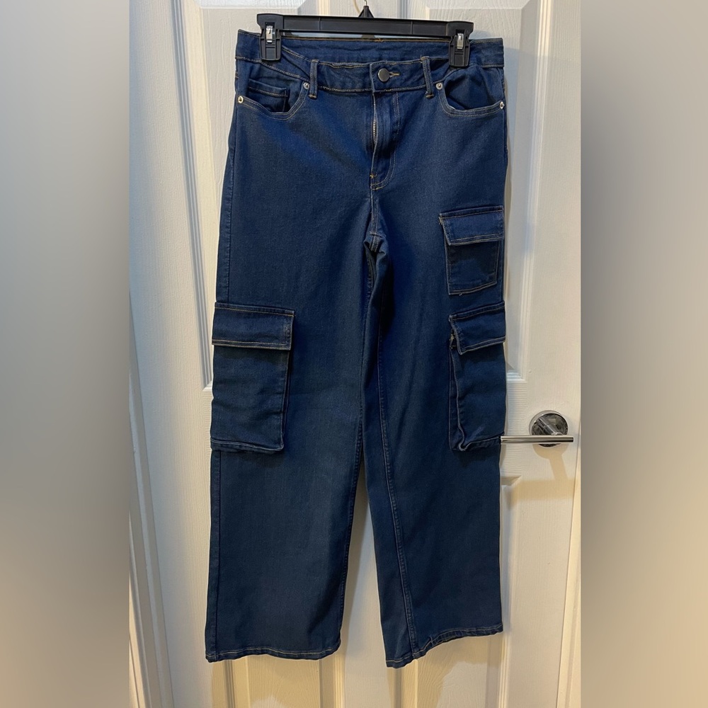 NWOT*Blue Cargo Jeans